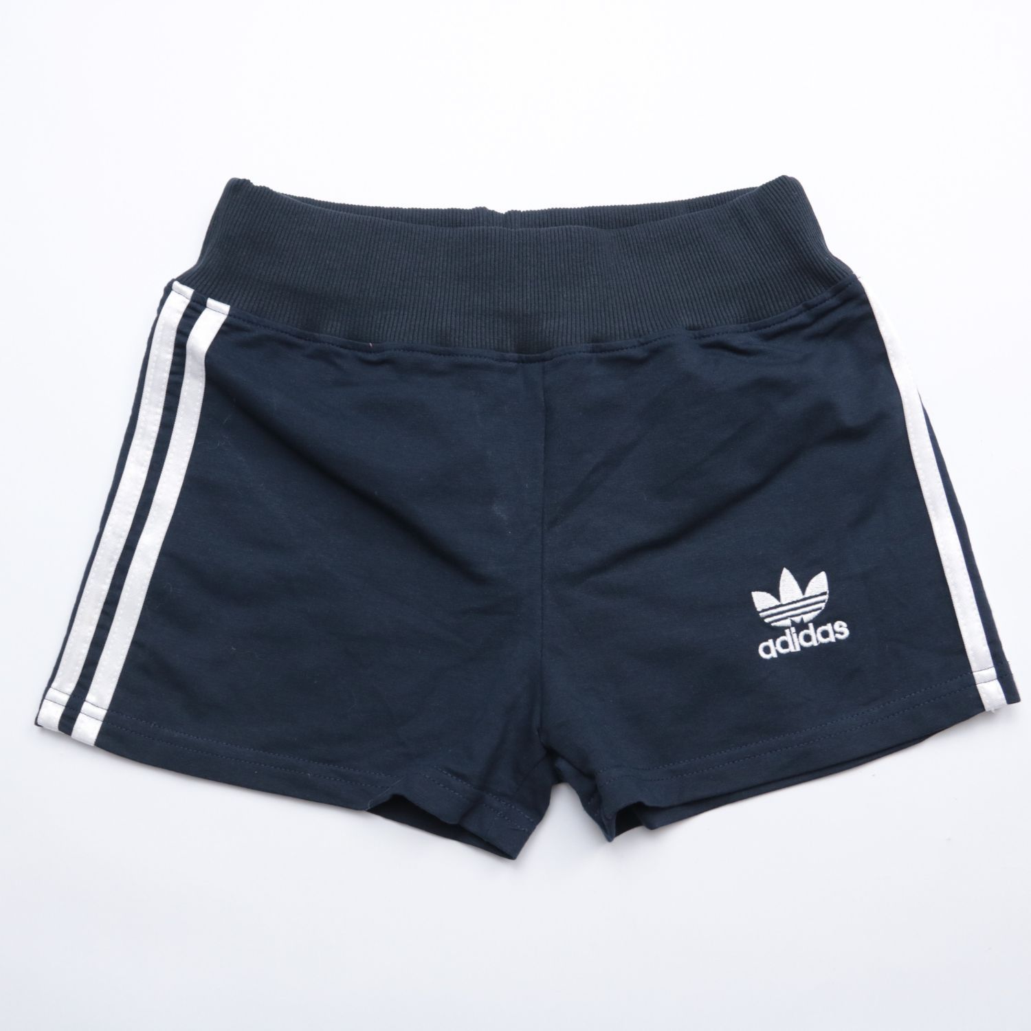 шорты Adidas