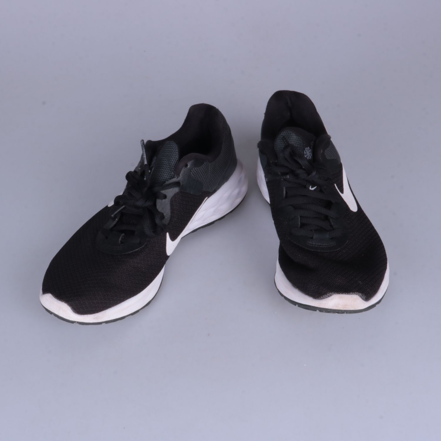 кроссовки Nike