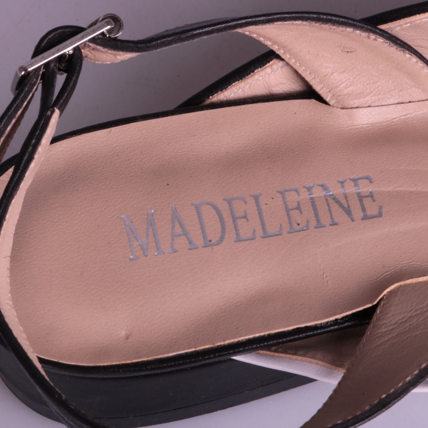 туфли Madeleine