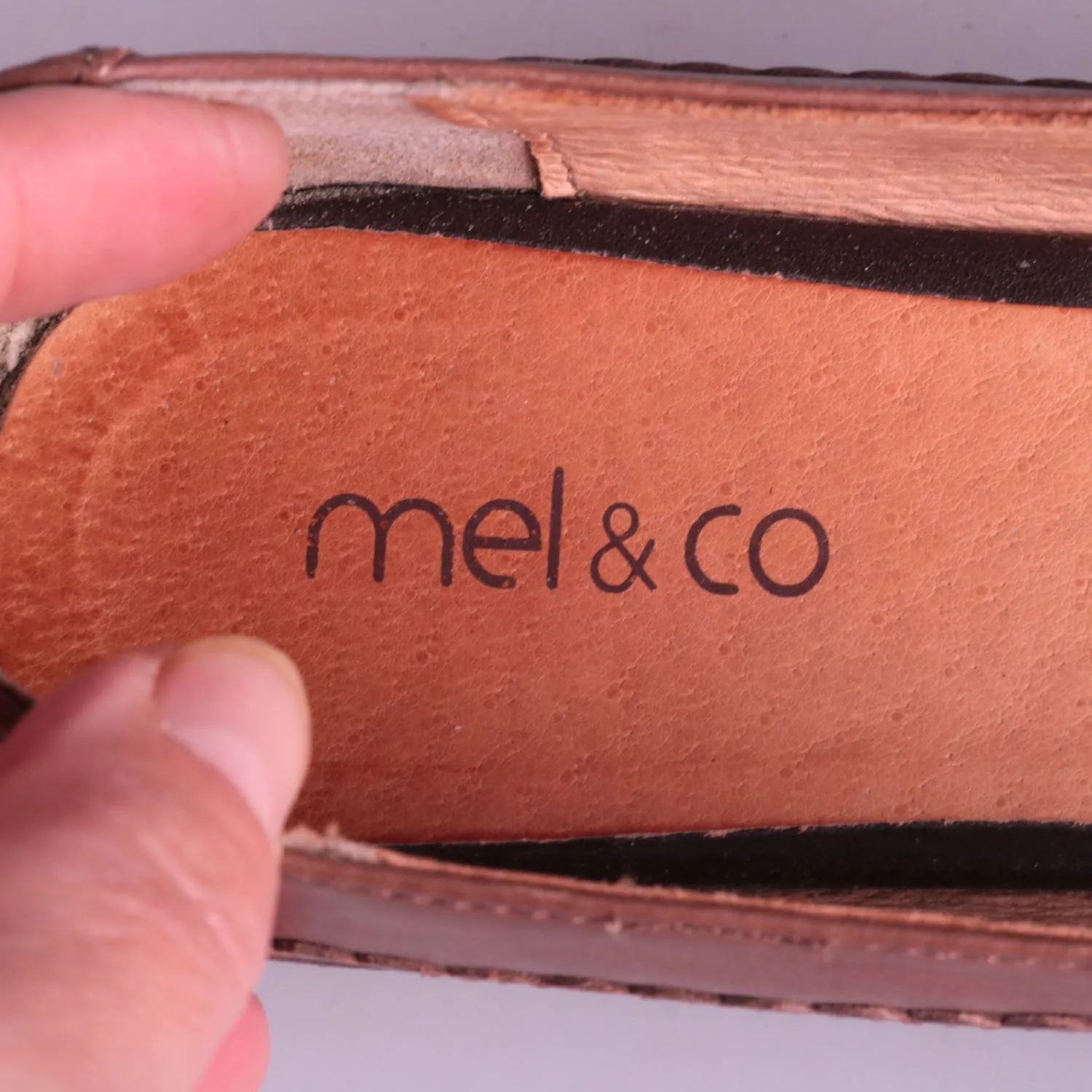Коричневые балетки mel&co из натуральной кожи с цветком, размер 39