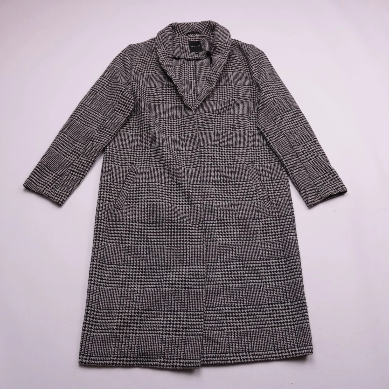 Серое пальто New Look в клетку, размер 48 (L)