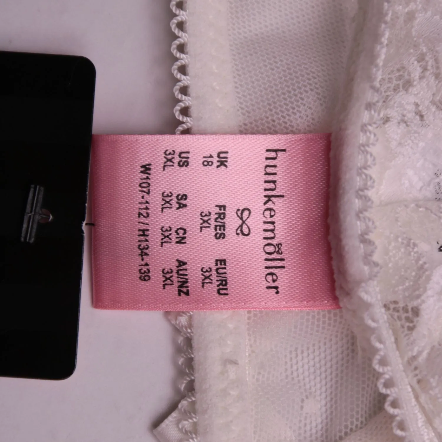 Белые трусы Hunkemöller из цветочного кружева, размер 56 (3XL)