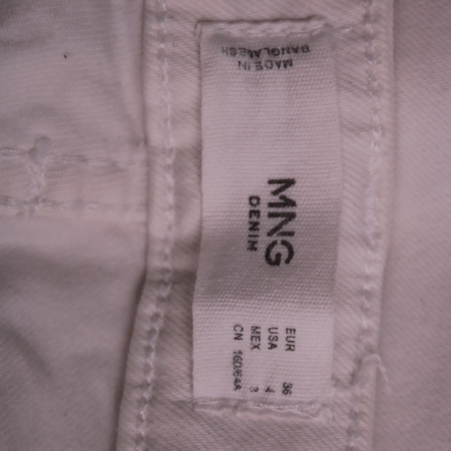 Белые узкие джинсы MANGO из хлопкового денима, размер 42 (S)
