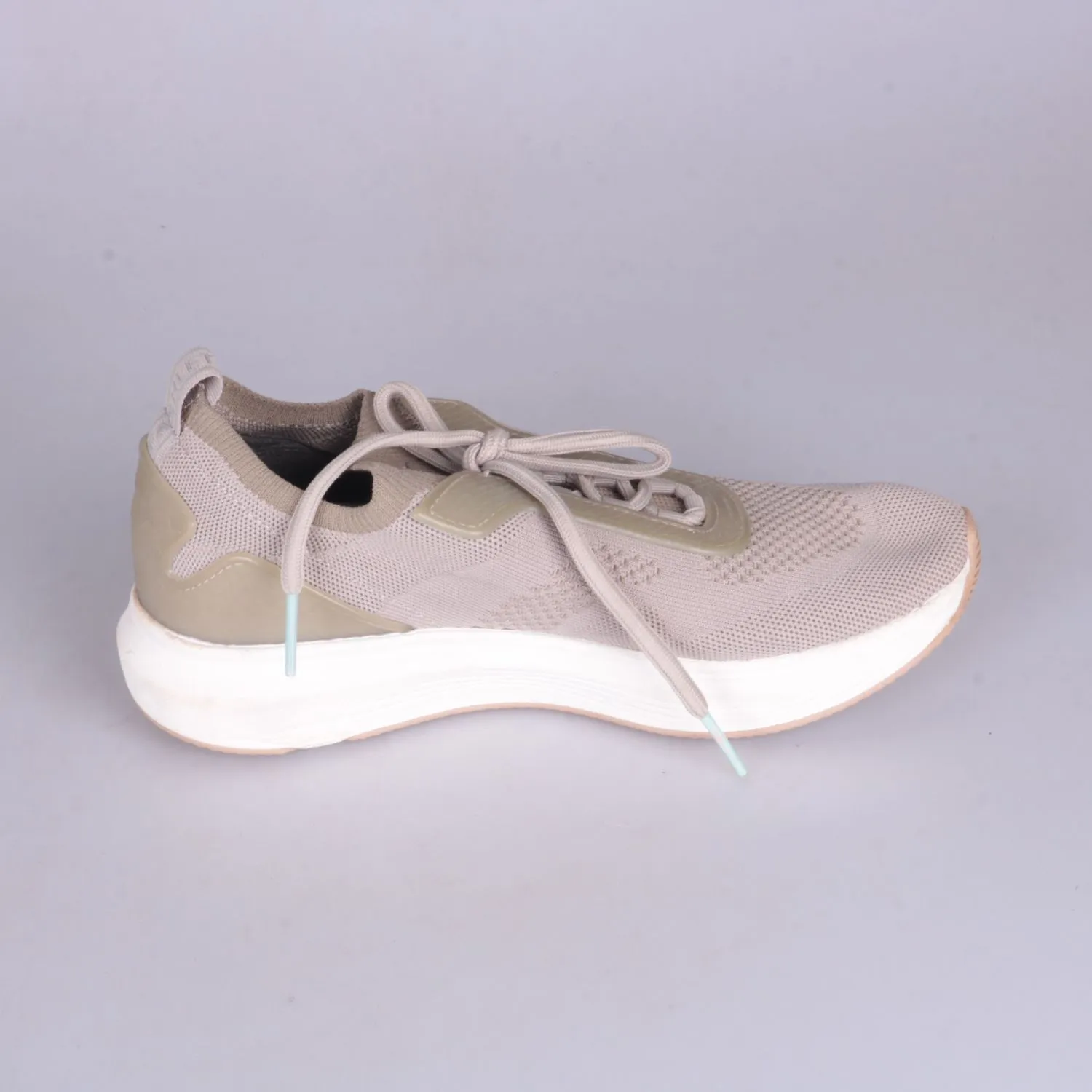 кроссовки Fashletics