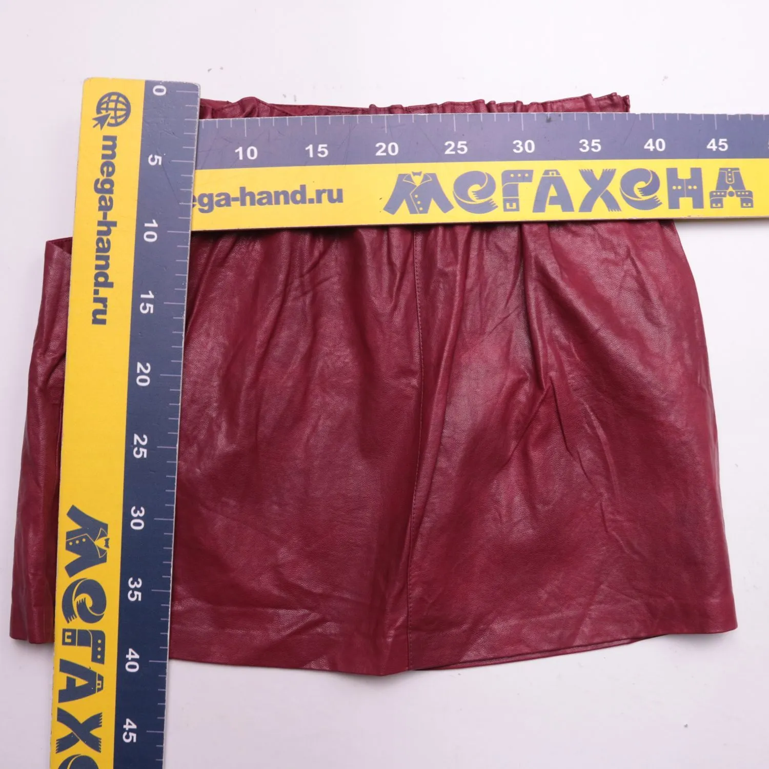 Бордовая юбка Zara Basic под кожу с карманами, размер 48 (L)
