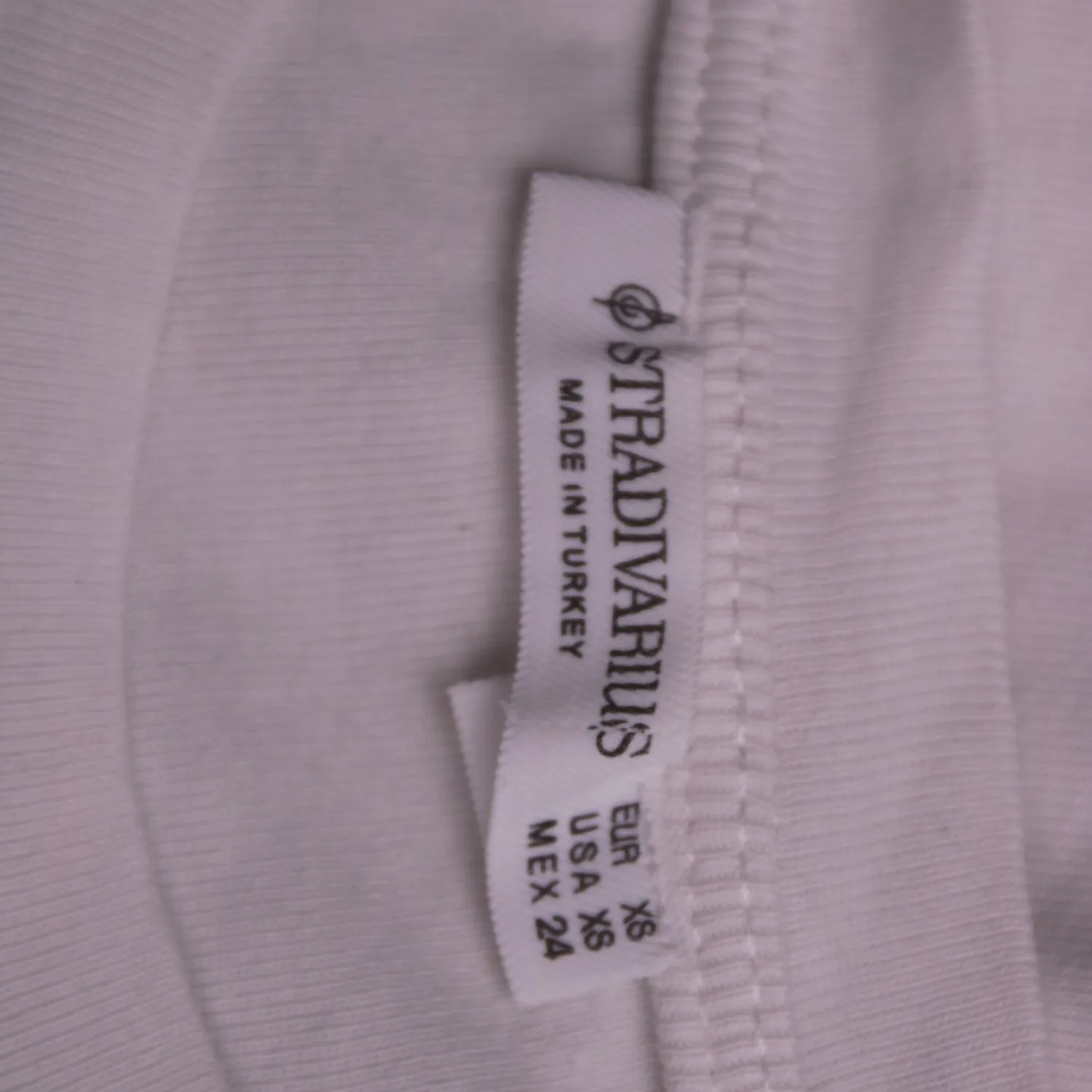 футболка Stradivarius