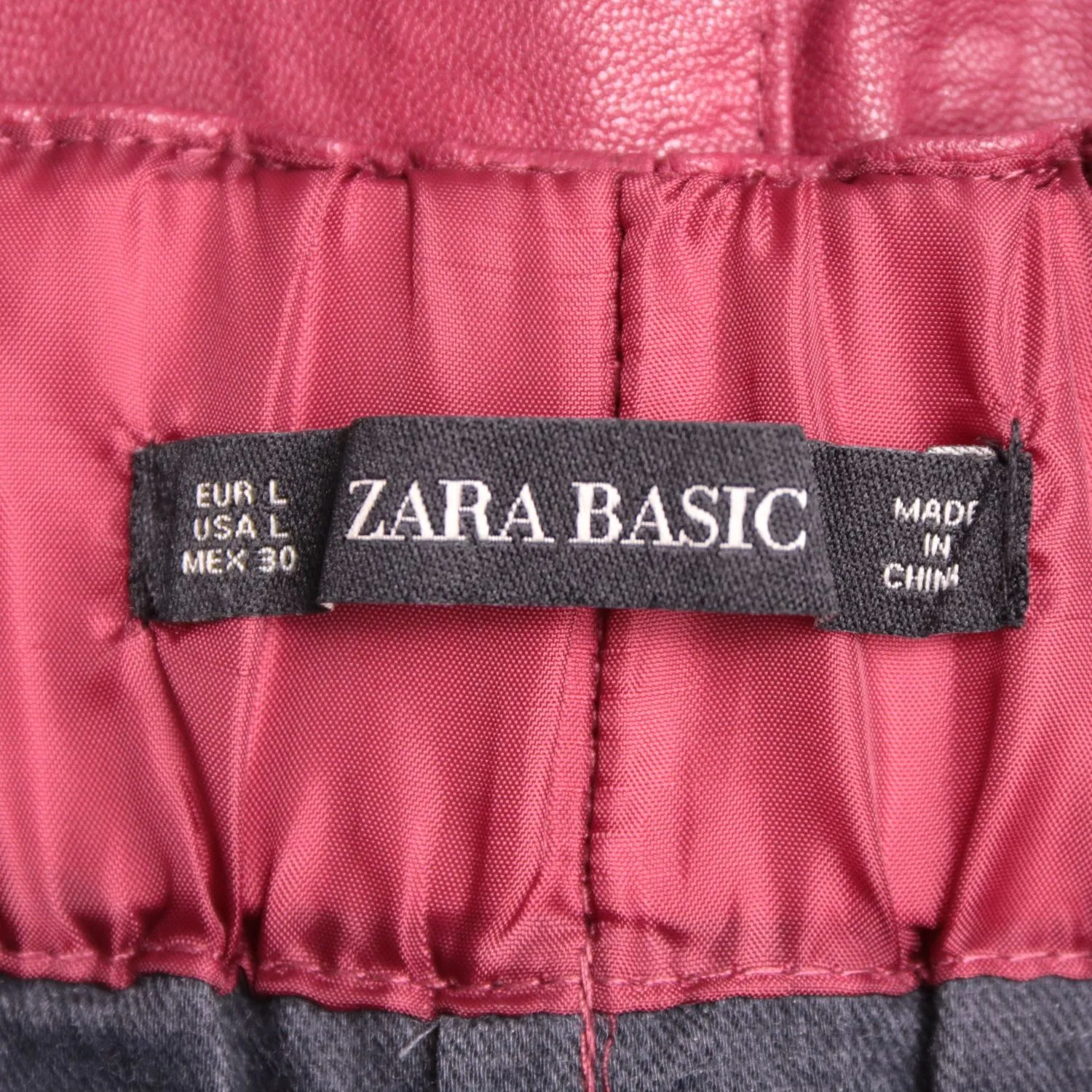 Бордовая юбка Zara Basic под кожу с карманами, размер 48 (L)