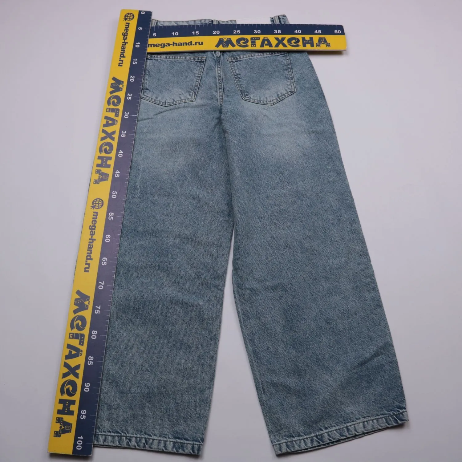 джинсы Monki