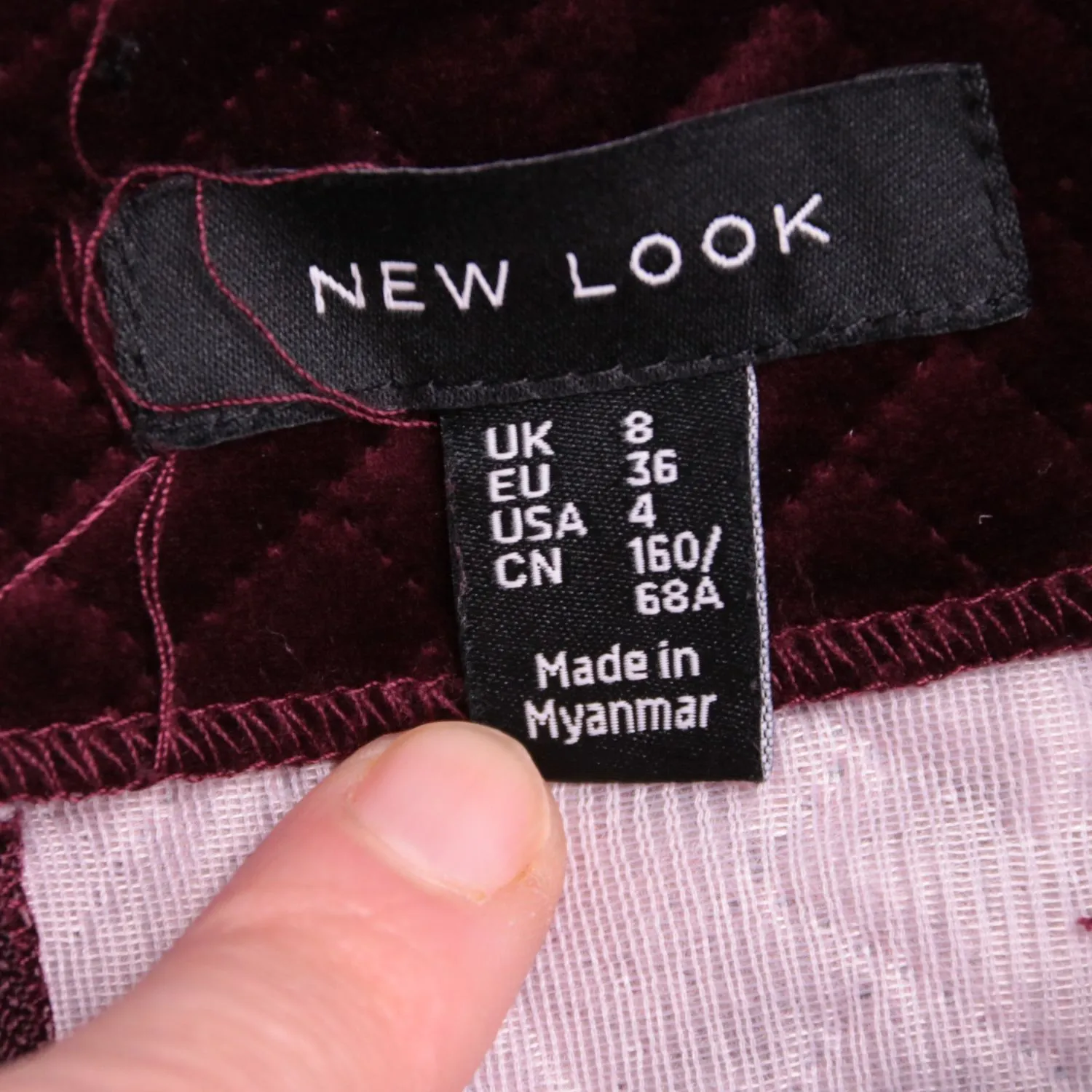 Бордовая юбка New Look из стёганого бархата, размер 42 (S)