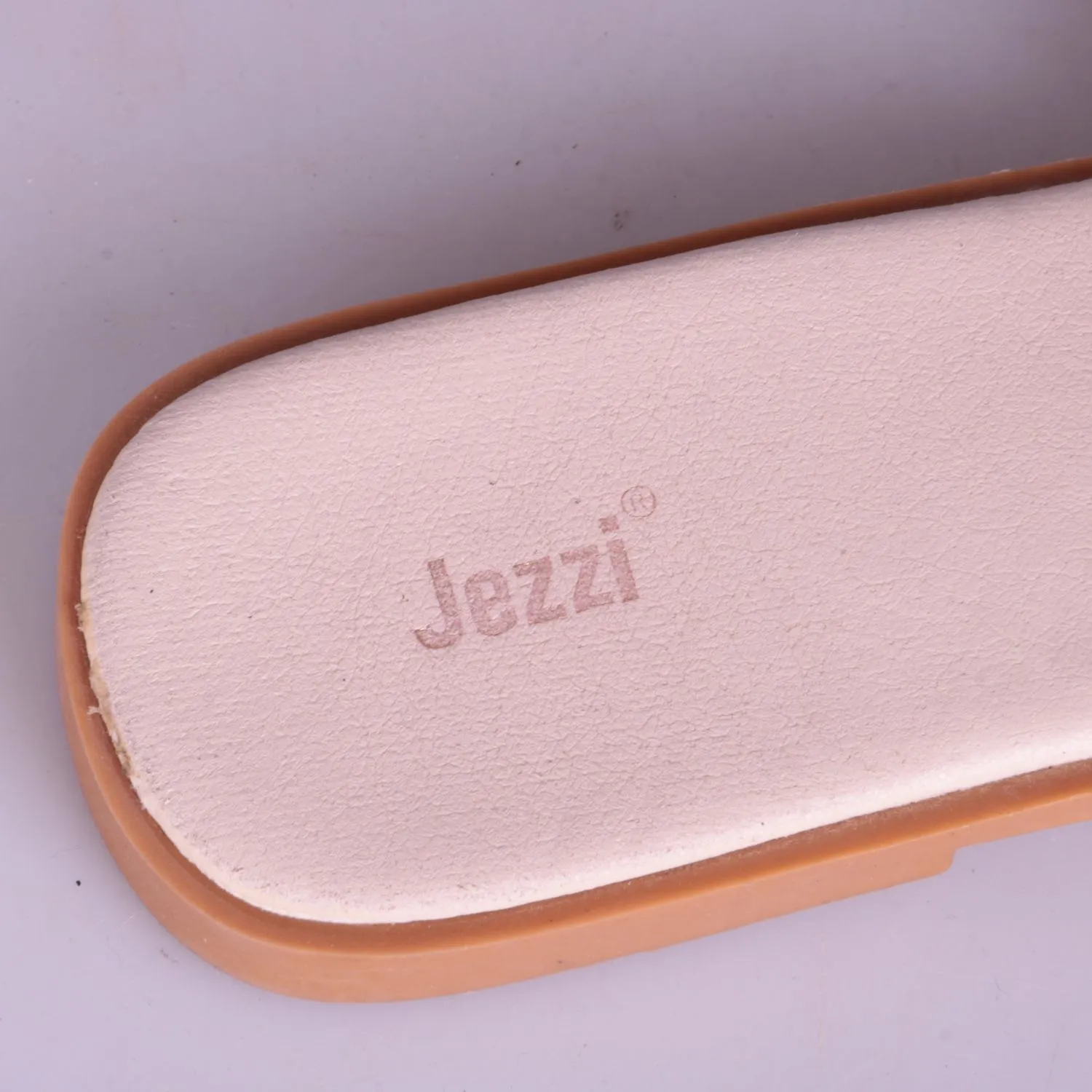 шлёпанцы Jezzi