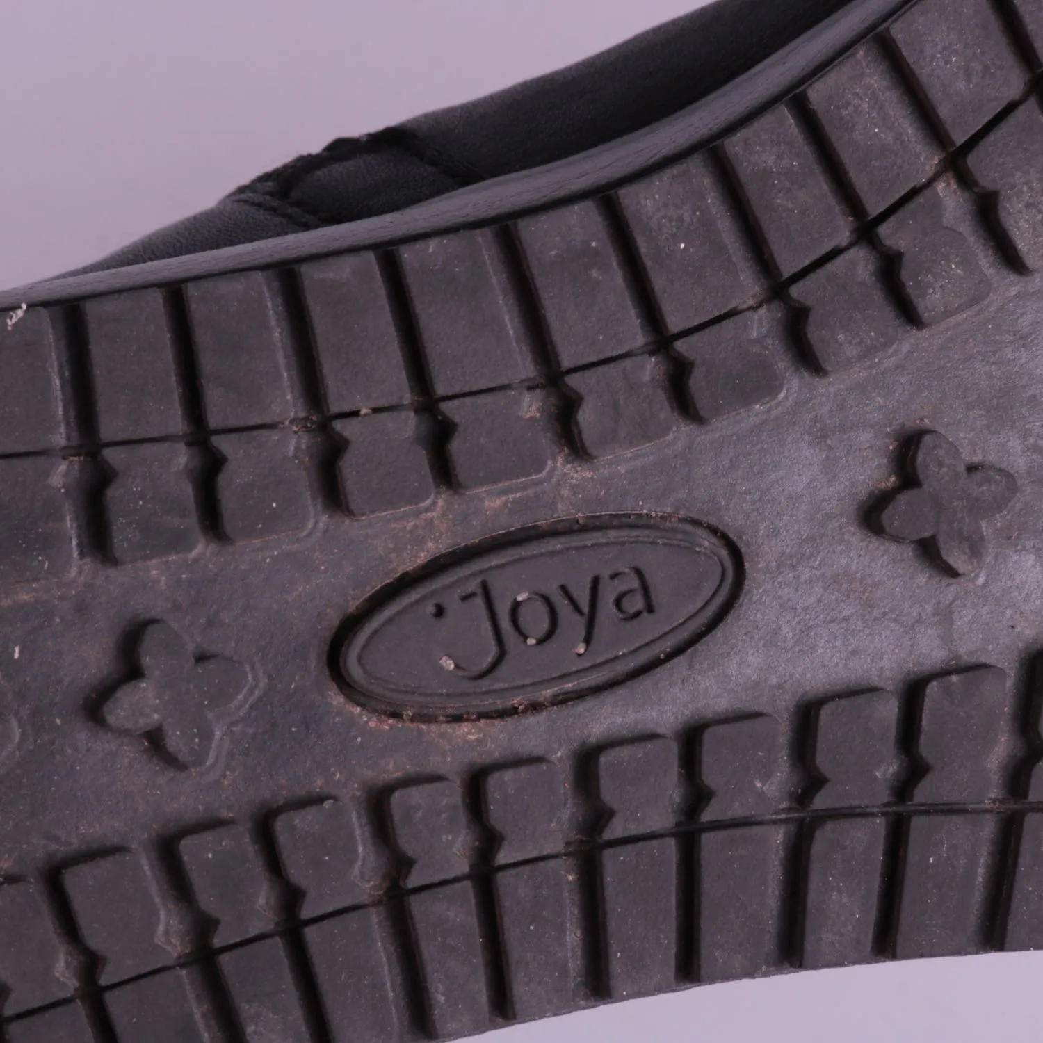 Чёрные ботинки Joya из гладкой кожи на молнии, размер 40