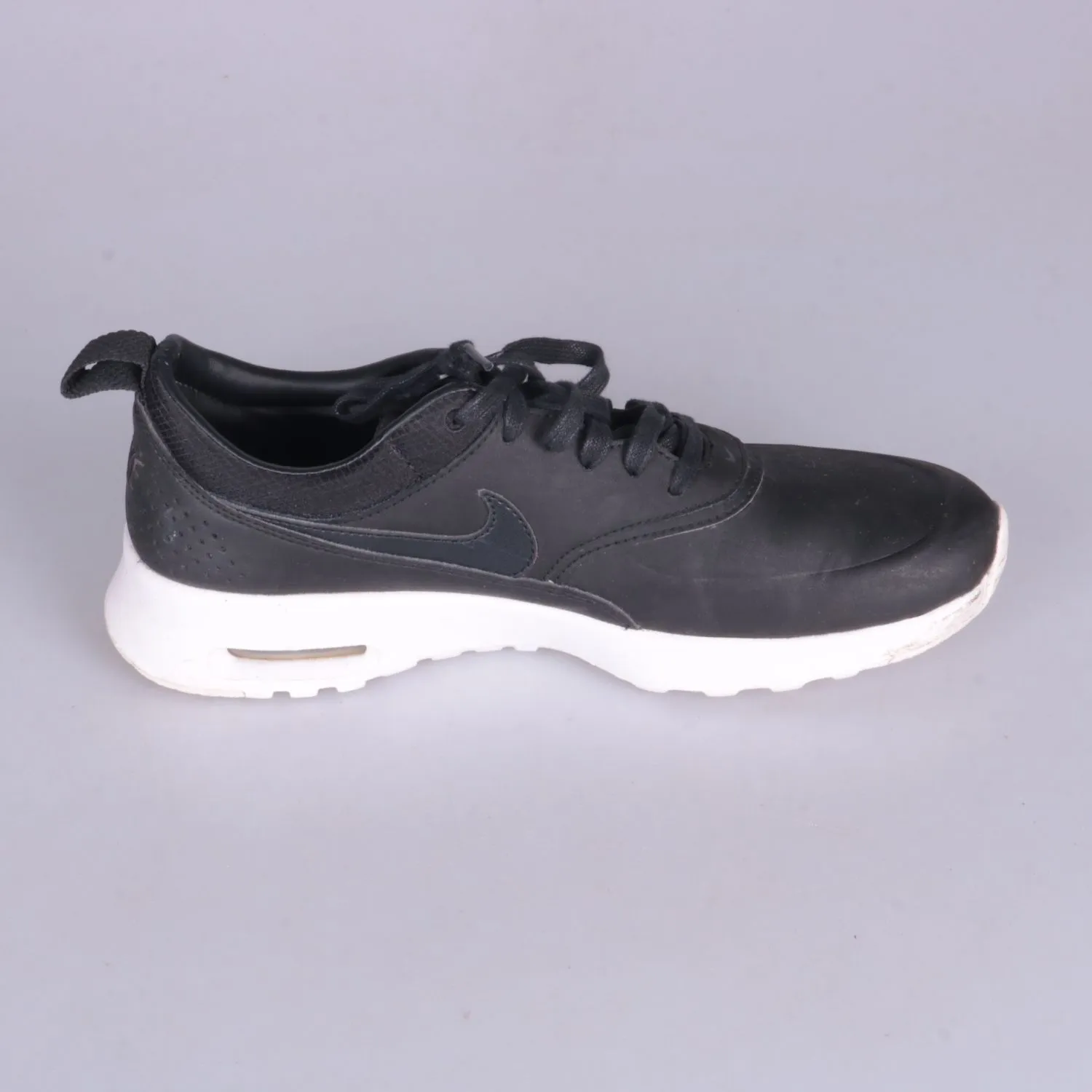 кроссовки Nike
