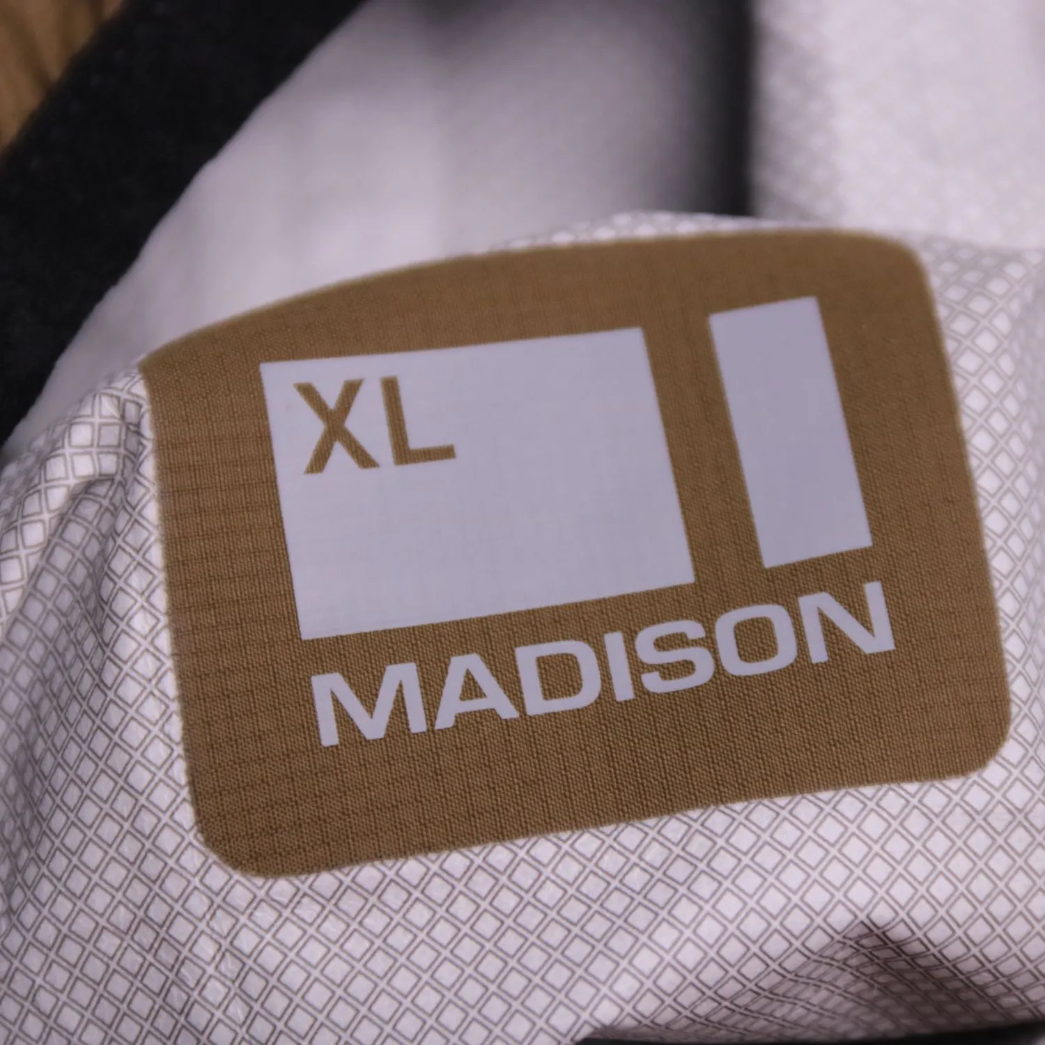 Коричневая ветровка MADISON с капюшоном, размер 54 (XL)