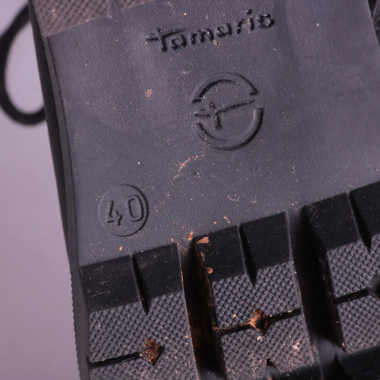 Чёрные женские ботинки Tamaris на шнуровке и молнии, размер 40