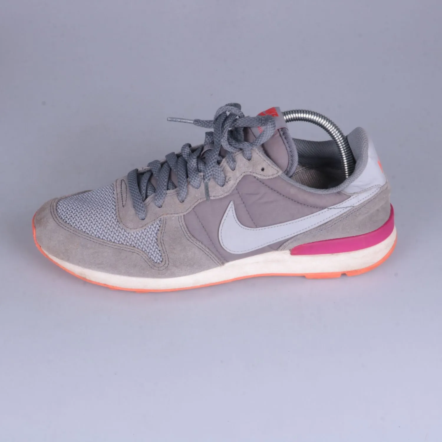 кроссовки Nike