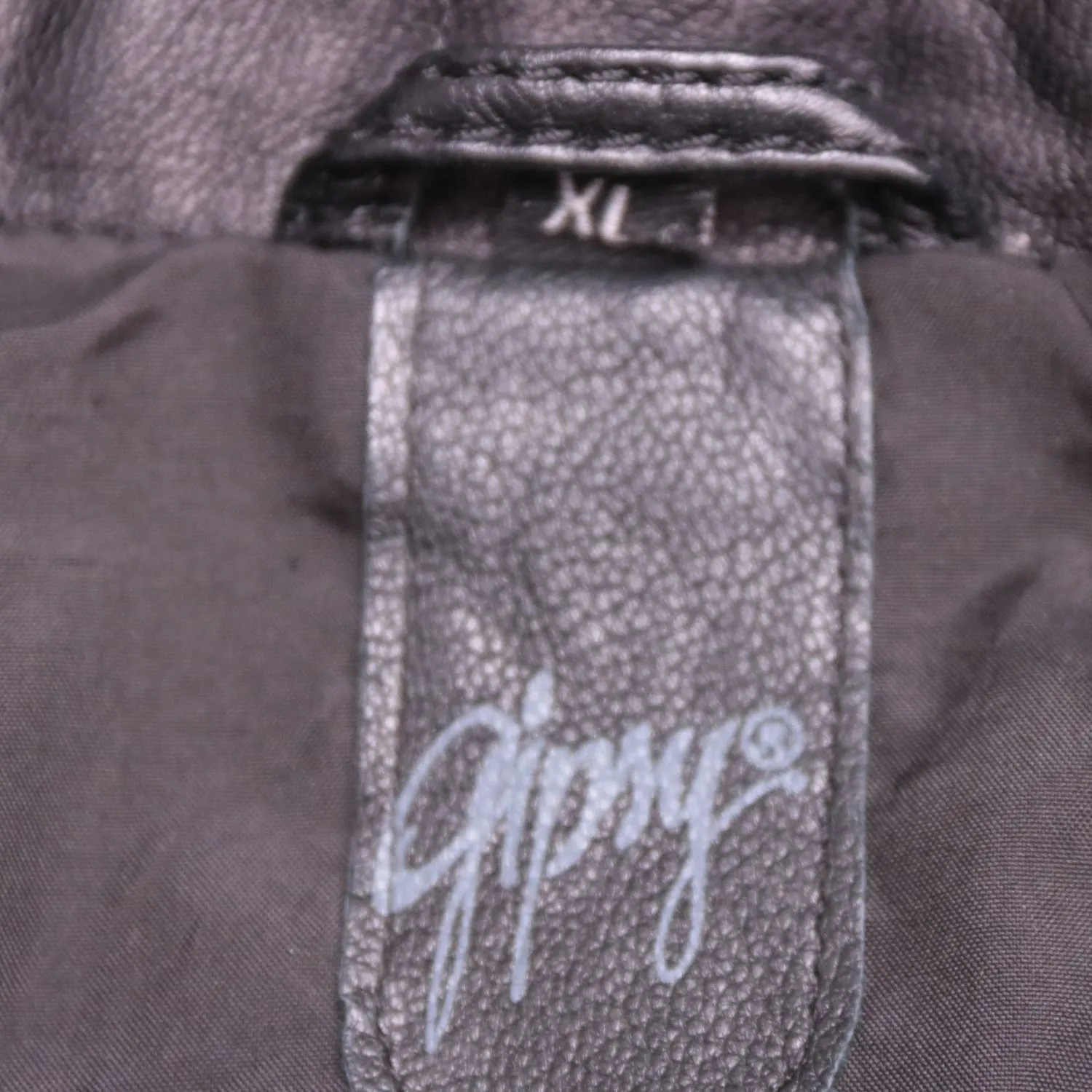 Чёрная кожаная куртка Gipsy на пуговицах, размер 52 (XL)