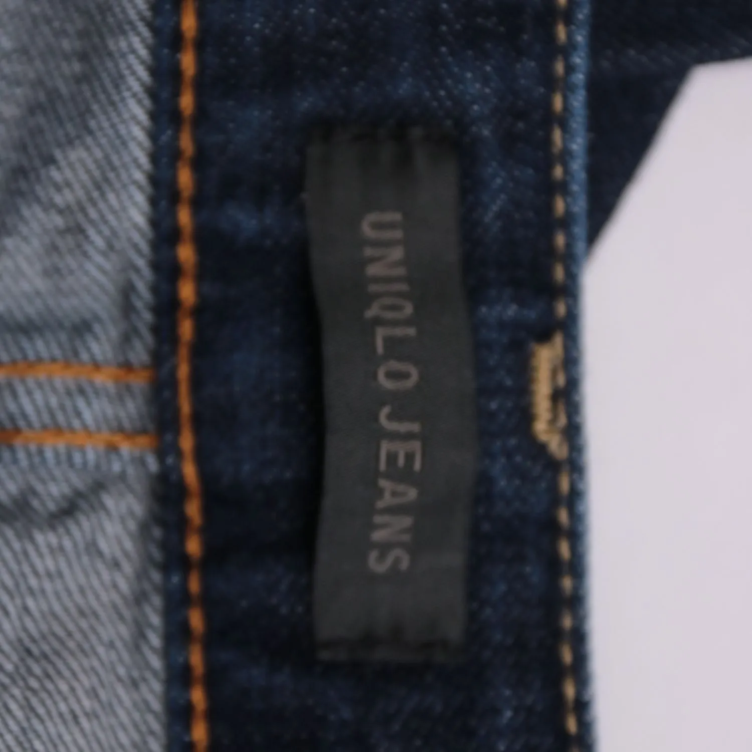 джинсы Uniqlo